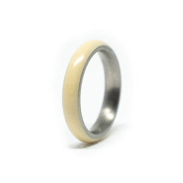 #018 CURIOUS MADE RING